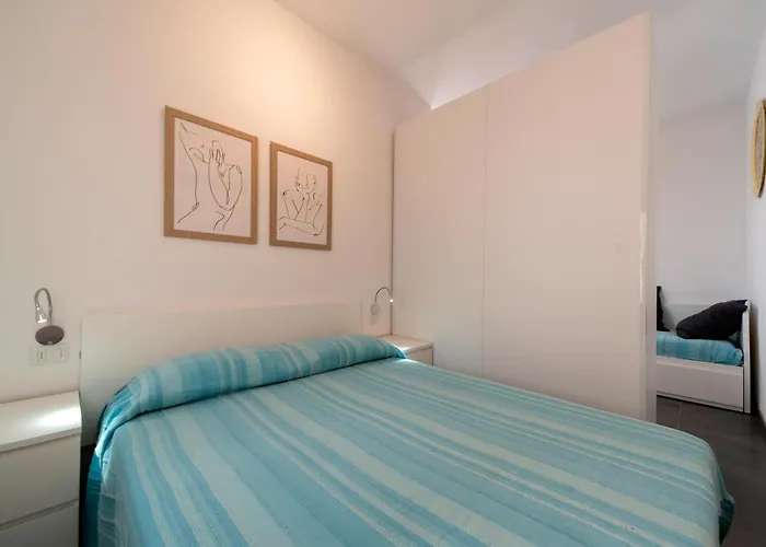 Marinella Порт-Аццурро